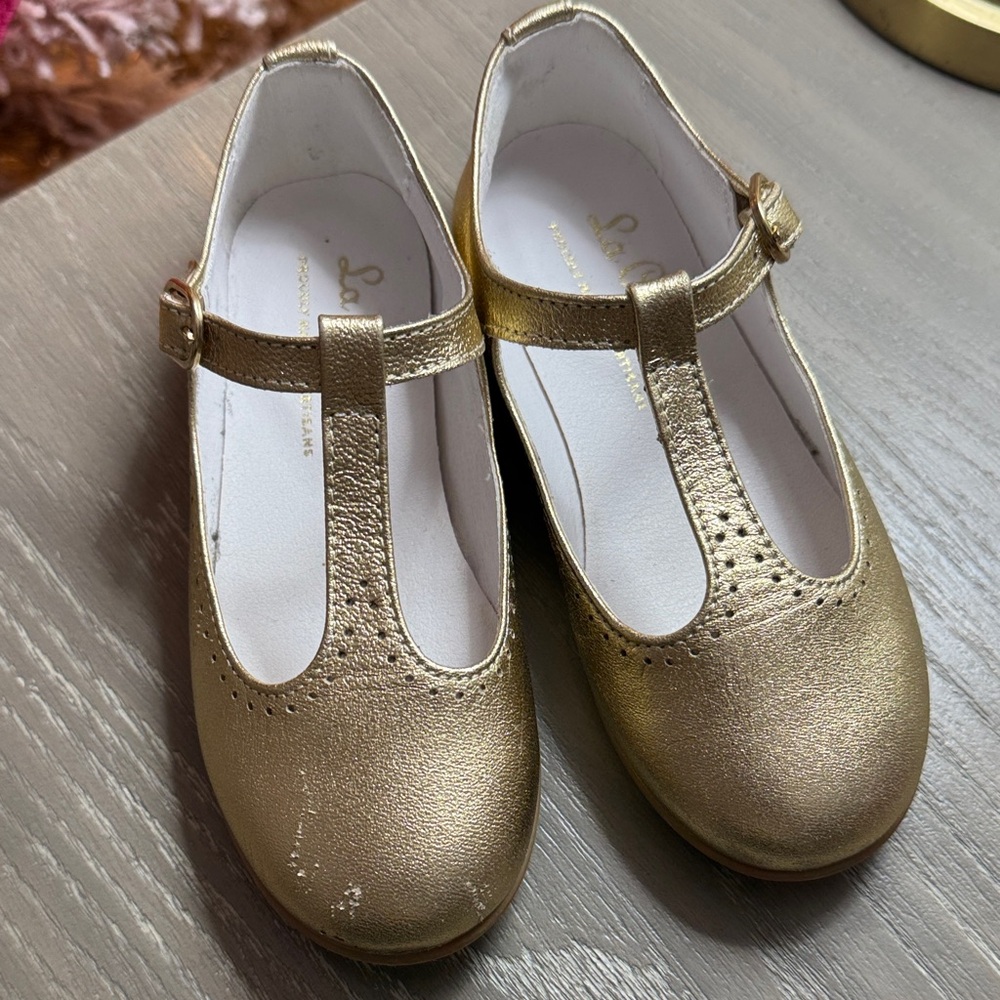 La Coqueta Tbar shoes